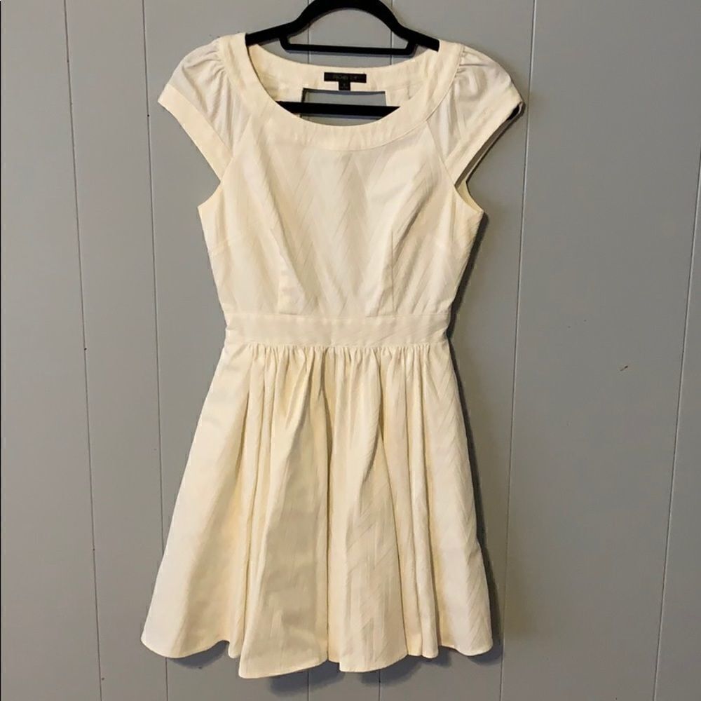 Rachel Zoe Cream Cut Out Back Dress Size 2
